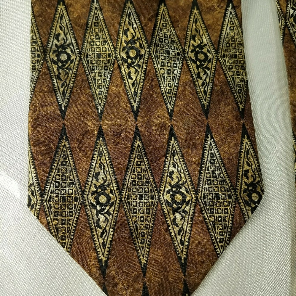 Hickey Freeman Tie Geometric Diamond Tie